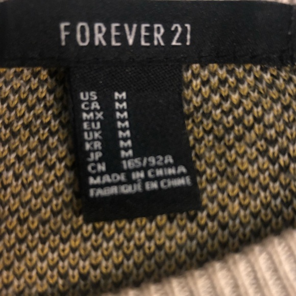 Sweater - Picture 7 of 7